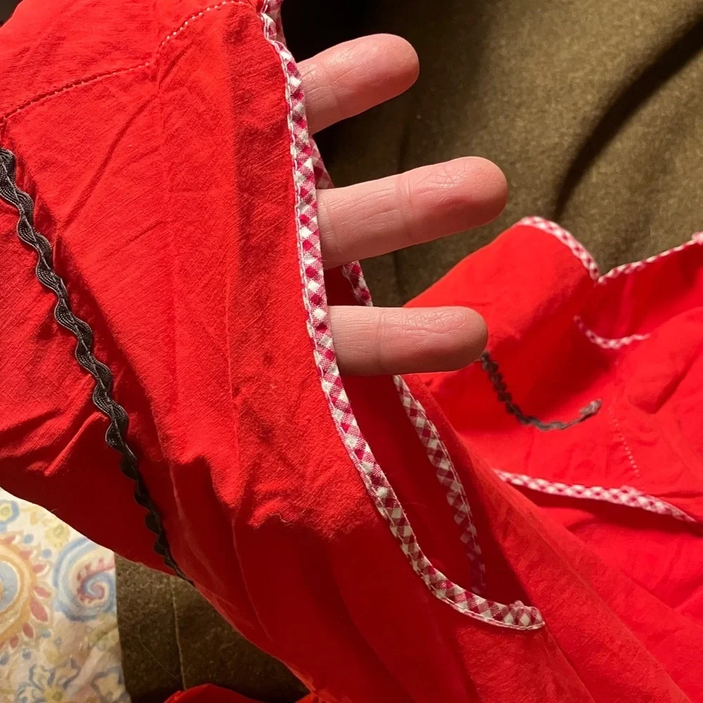 1950’s smock apron with gingham pockets